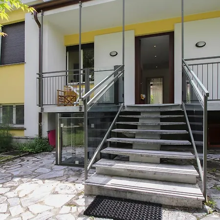 Semesterbostad Casa Emilia